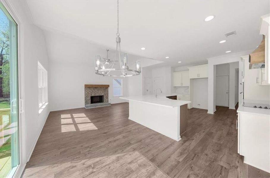 Spacious, unfurnished interior of a new home in , Gainesville (Image 45).