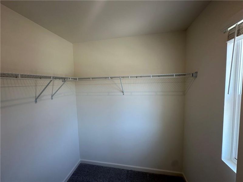 Spacious, unfurnished interior of a new home in Mt. Tabor Ridge, Dallas (Image 14).