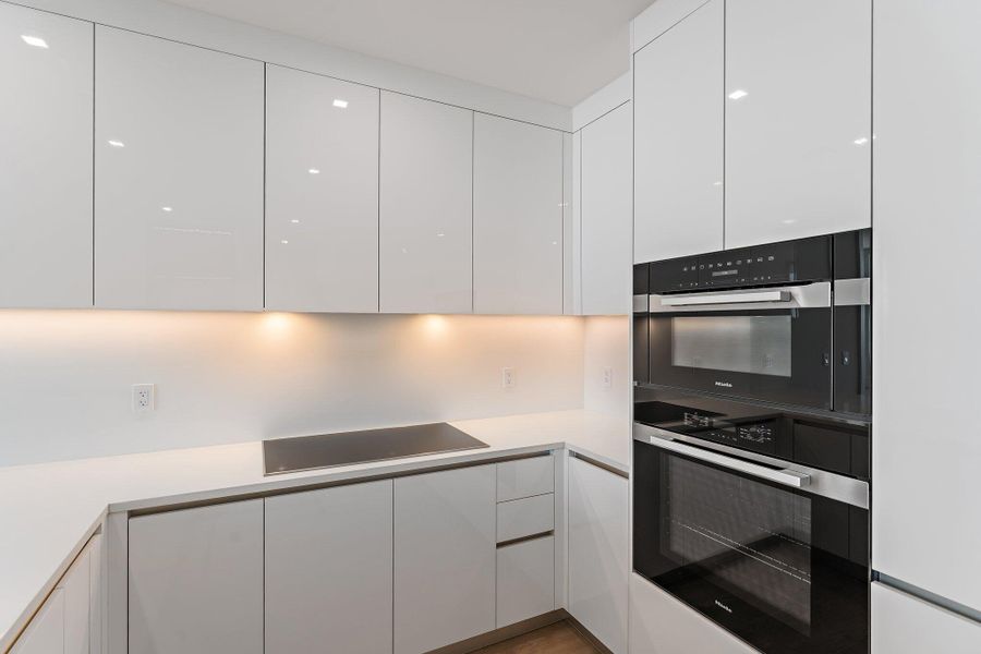 040-220LakeShoreDr-1219-WestPalmBeach-SM