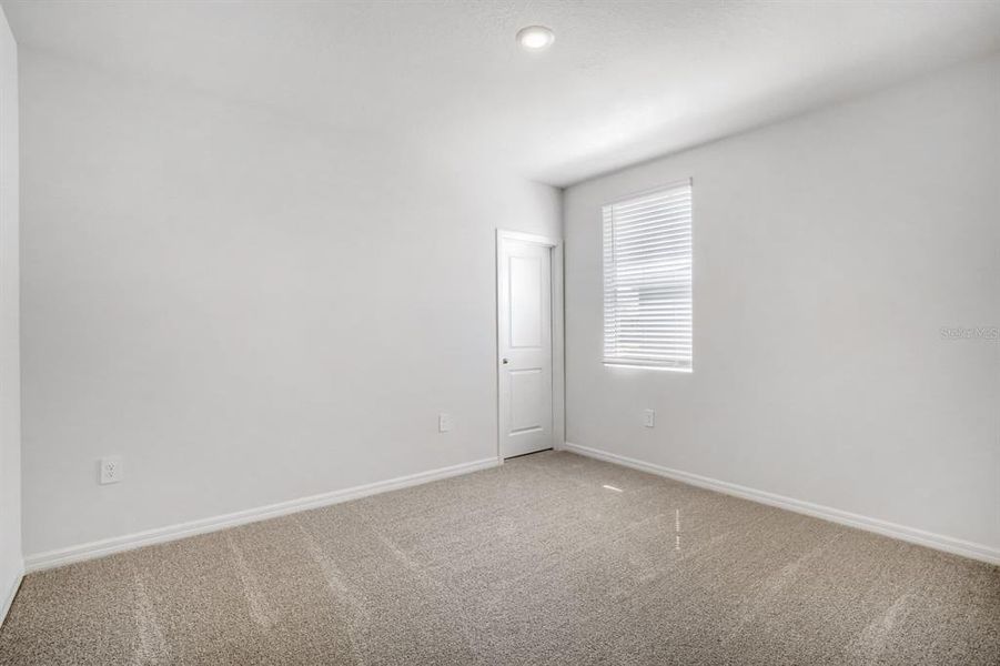Spacious, unfurnished interior of a new home in Salt Meadows - Classic Series, Parrish (Image 28).