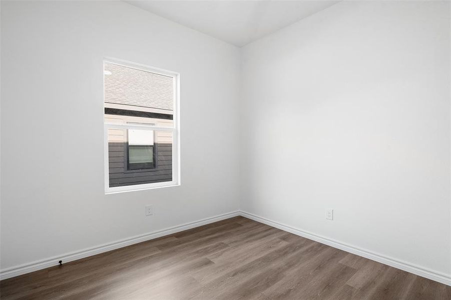 Spacious, unfurnished interior of a new home in , Whitewright (Image 25).