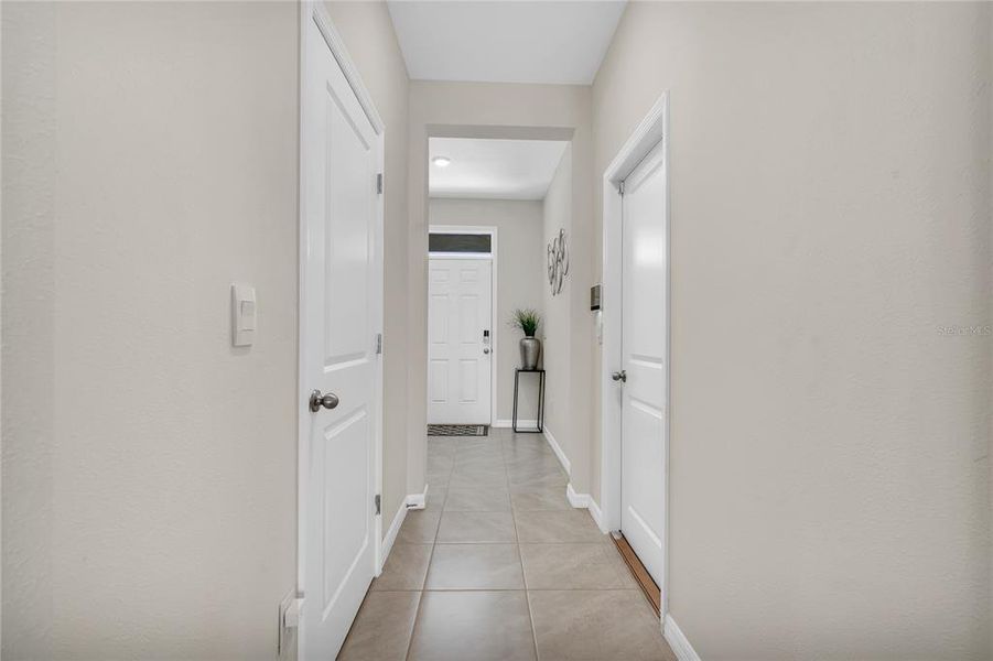 Spacious, unfurnished interior of a new home in , Land O' Lakes (Image 21).