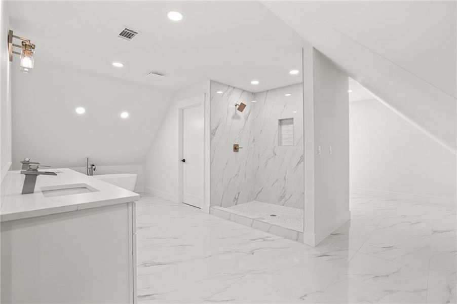 Image 36 of a home in .