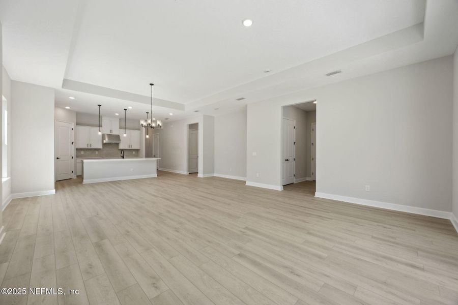 Spacious, unfurnished interior of a new home in Edwards Creek Estates, Jacksonville (Image 11).