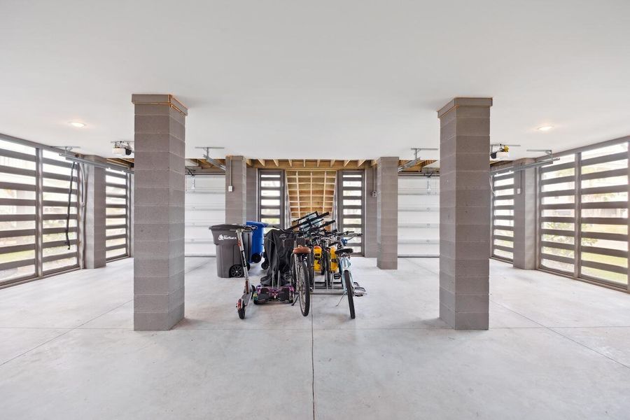 Community amenities in , Mount Pleasant (Image 44).