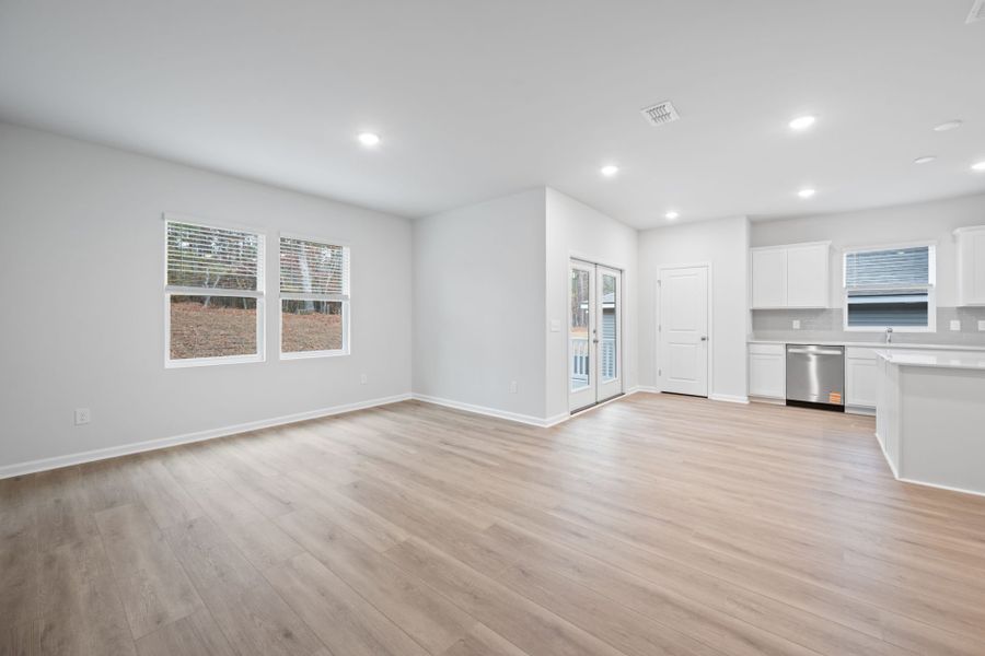 Spacious, unfurnished interior of a new home in Grand Arbor, Blythewood (Image 28).