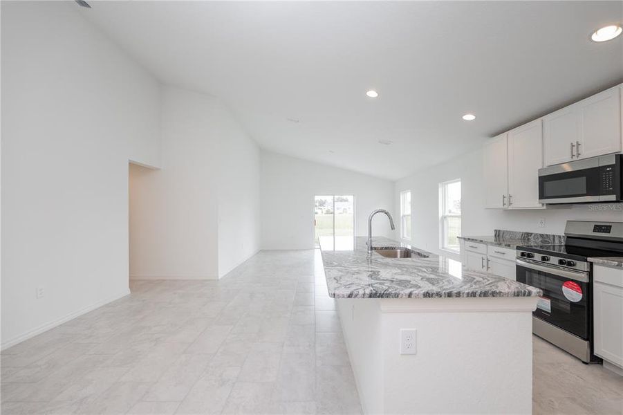 Furnished interior view inside a new home in , Winter Haven (Image 5).