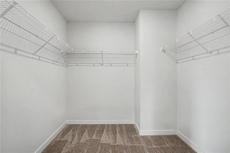 Spacious, unfurnished interior of a new home in Campground Crossing, McDonough (Image 32).