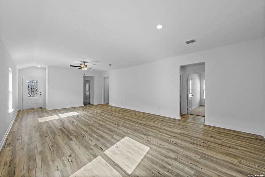 Spacious, unfurnished interior of a new home in Preserve at Medina, Von Ormy (Image 17).