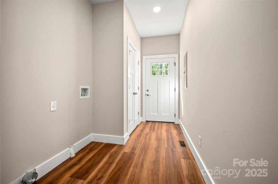 Spacious, unfurnished interior of a new home in , Hendersonville (Image 22).