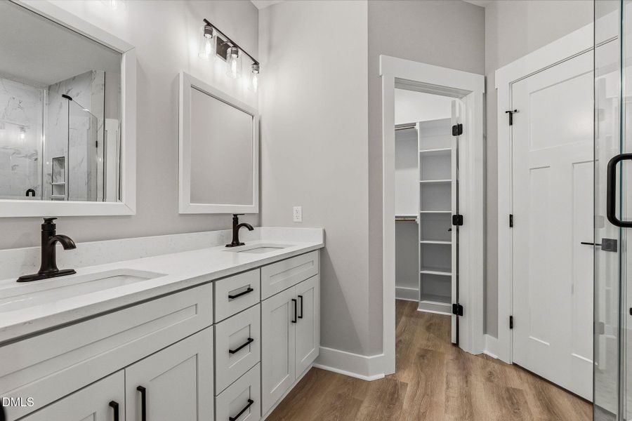 54-web-or-mls-DSC01867 54-web-or-mls-DSC01867