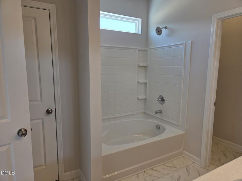 Garden Tub/Shower Garden Tub/Shower