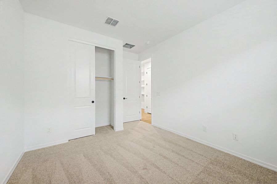 Spacious, unfurnished interior of a new home in Pinnacle at San Tan Heights, San Tan Valley (Image 13). Spacious, unfurnished interior of a new home in Pinnacle at San Tan Heights, San Tan Valley (Image 13).
