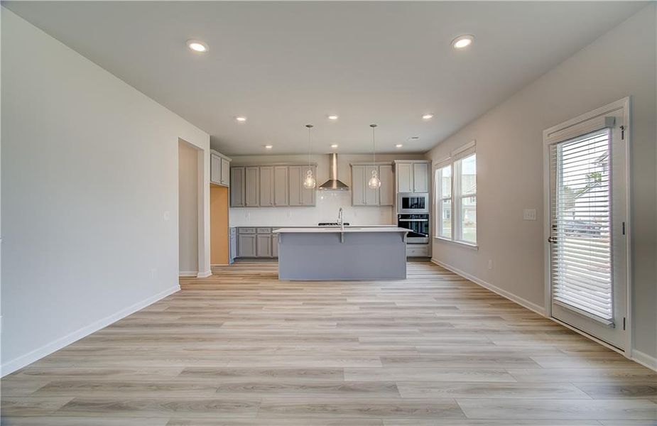 Spacious, unfurnished interior of a new home in Cooper Park, McDonough (Image 22).