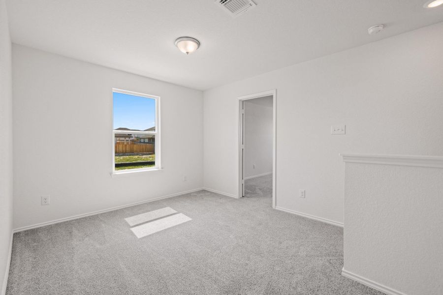 Spacious, unfurnished interior of a new home in Sonterra - Cool Water, Jarrell (Image 20).