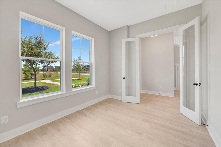 Spacious, unfurnished interior of a new home in Elyson - Grove Row Collection, Katy (Image 14).