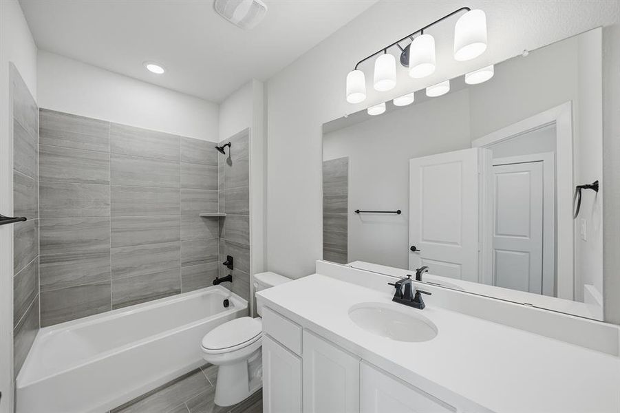 Furnished interior view inside a new home in Brookhollow West, Prosper (Image 14).