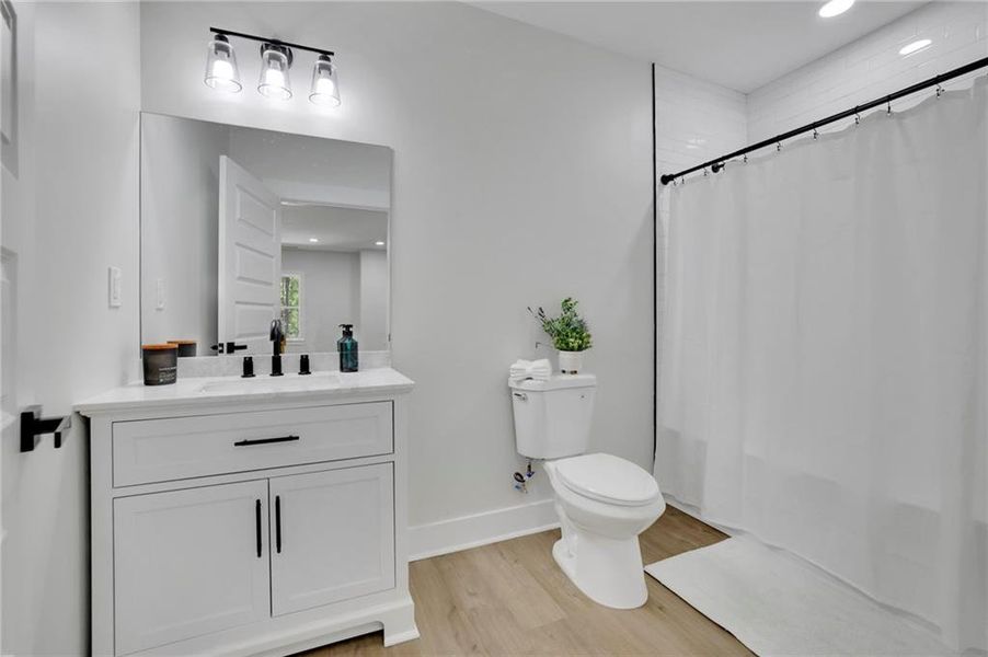 Furnished interior view inside a new home in , Monroe (Image 57).