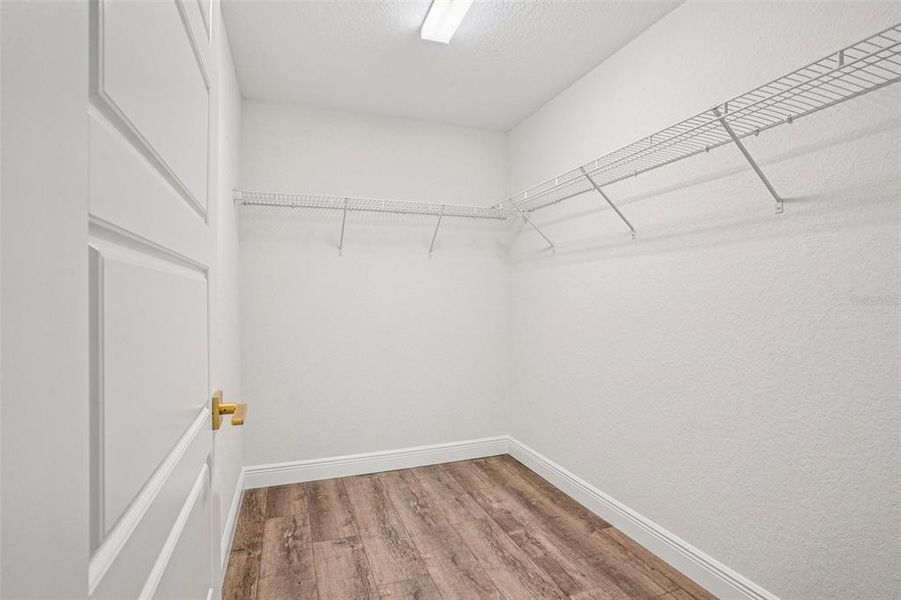 Spacious, unfurnished interior of a new home in , Citrus Springs (Image 25).