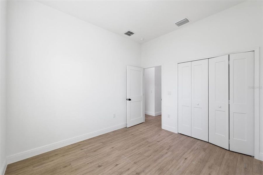 Spacious, unfurnished interior of a new home in , Dunnellon (Image 15).