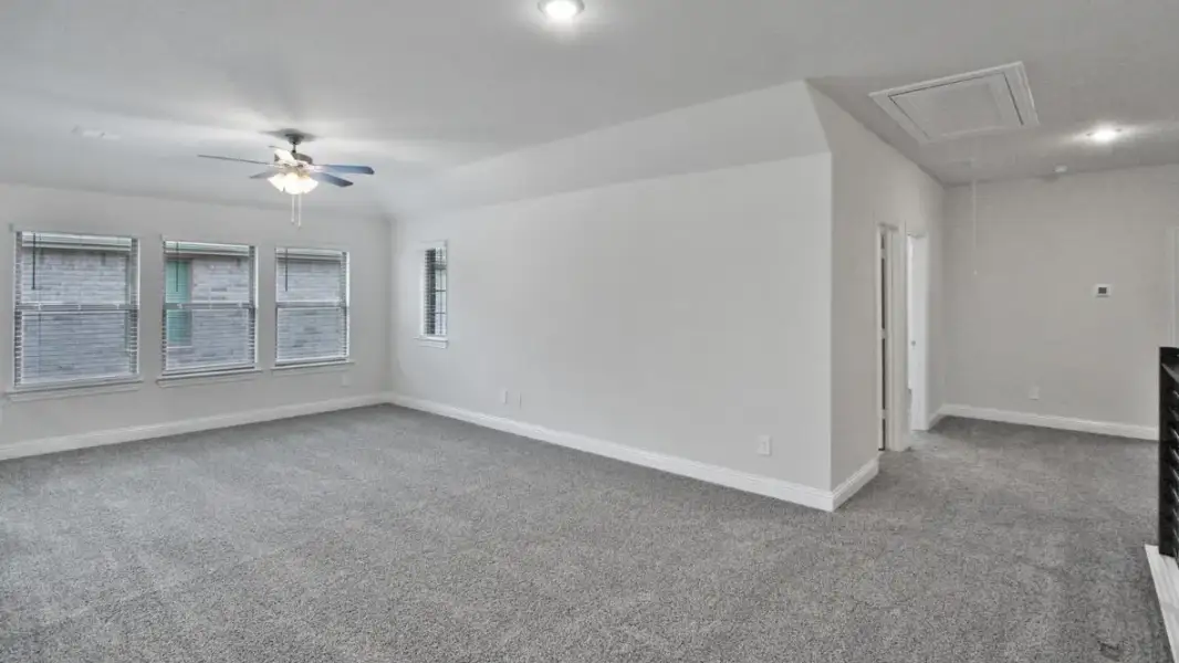 Representative unfurnished interior of a home built from the Englewood by D.R. Horton in White Rock Trail Addition, Dallas (Image 22). Representative unfurnished interior of a home built from the Englewood by D.R. Horton in White Rock Trail Addition, Dallas (Image 22).