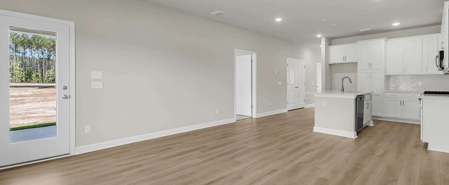 Spacious, unfurnished interior of a new home in Hammock Walk at Nexton, Summerville (Image 9). Spacious, unfurnished interior of a new home in Hammock Walk at Nexton, Summerville (Image 9).