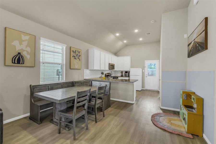 Furnished interior view inside a new home in Willowpoint, Tomball (Image 10).
