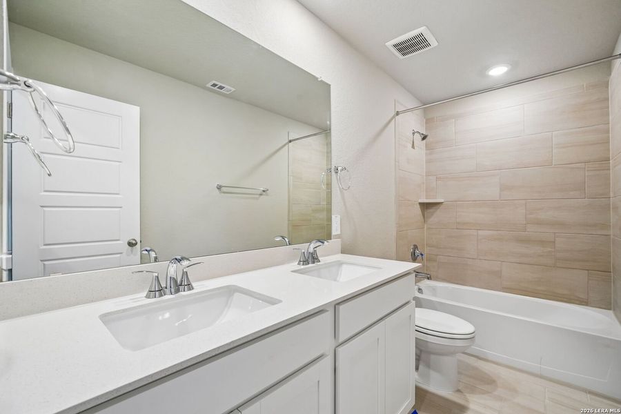 Furnished interior view inside a new home in Stetson Ridge, Marion (Image 12).