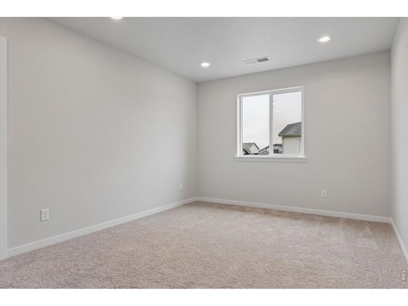 Spacious, unfurnished interior of a new home in Prairie Song, Windsor (Image 16).