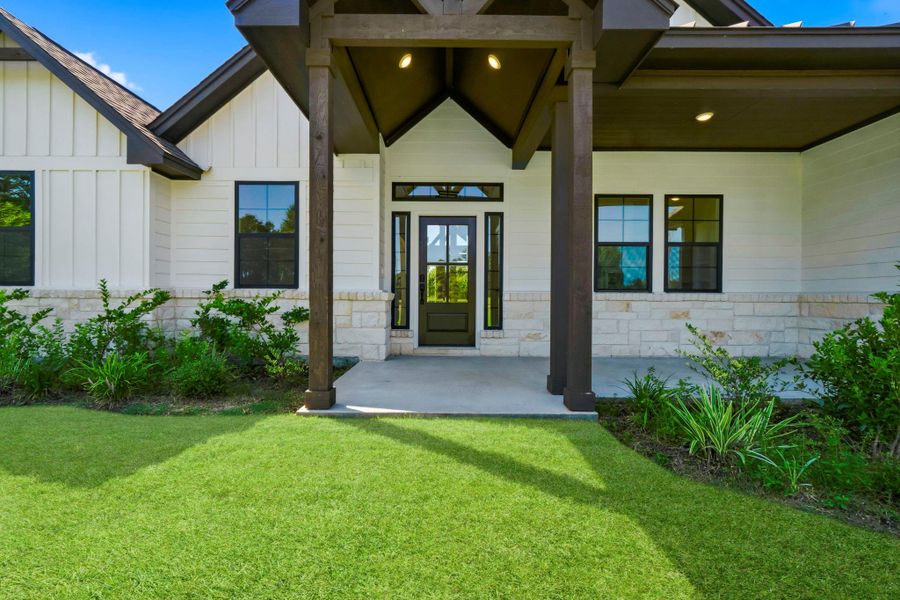 Exterior details and patio area of a home in , Centerville (Image 28).