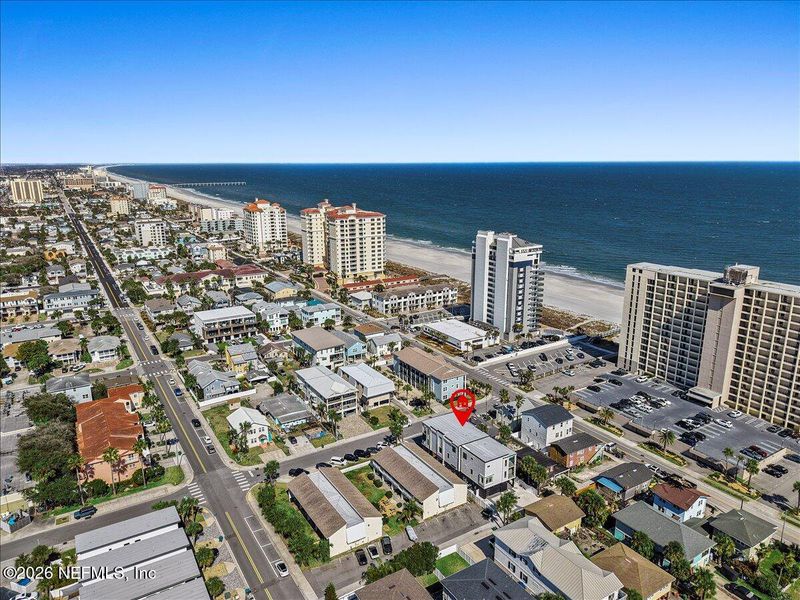 Exterior details and patio area of a home in , Jacksonville Beach (Image 31).