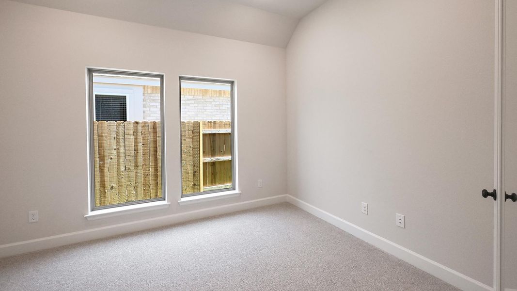 Spacious, unfurnished interior of a new home in 6 Creeks, Kyle (Image 24).