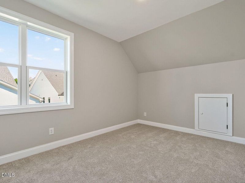 028-1280x960-bedroom