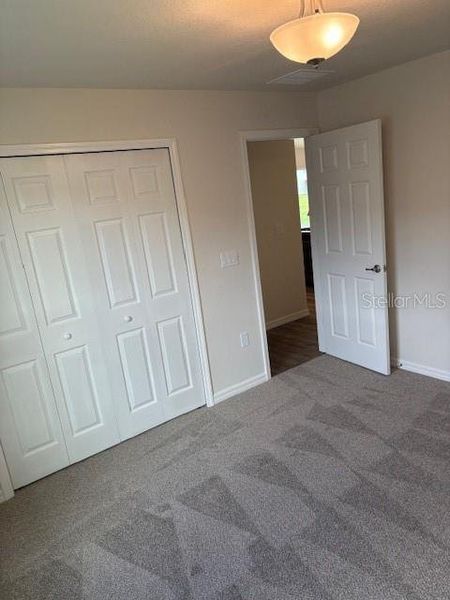 Spacious, unfurnished interior of a new home in , Ocala (Image 12).