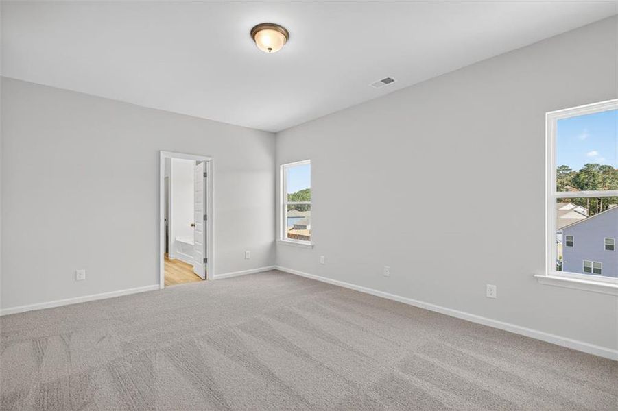 Spacious, unfurnished interior of a new home in Longbrooke, Rome (Image 34).