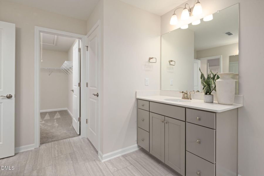 Everton Cooper (20) Everton Cooper (20)