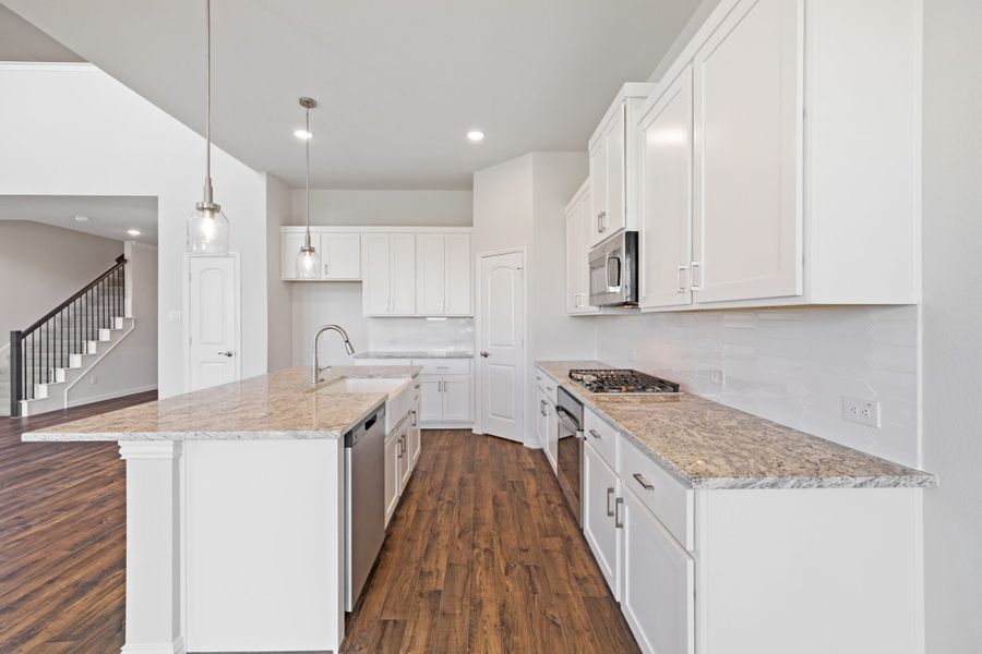 Furnished interior view inside a new home in Elevon, Lavon (Image 9).