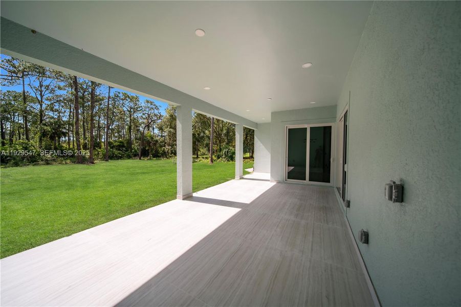 Exterior details and patio area of a home in , Lehigh Acres (Image 27). Exterior details and patio area of a home in , Lehigh Acres (Image 27).