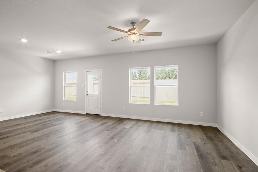 Spacious, unfurnished interior of a new home in Crockett Meadows, Cut and Shoot (Image 17). Spacious, unfurnished interior of a new home in Crockett Meadows, Cut and Shoot (Image 17).