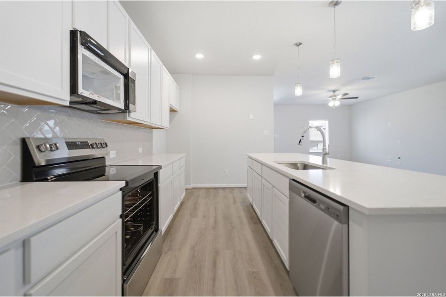 Furnished interior view inside a new home in Laurel Vistas, San Antonio (Image 7). Furnished interior view inside a new home in Laurel Vistas, San Antonio (Image 7).