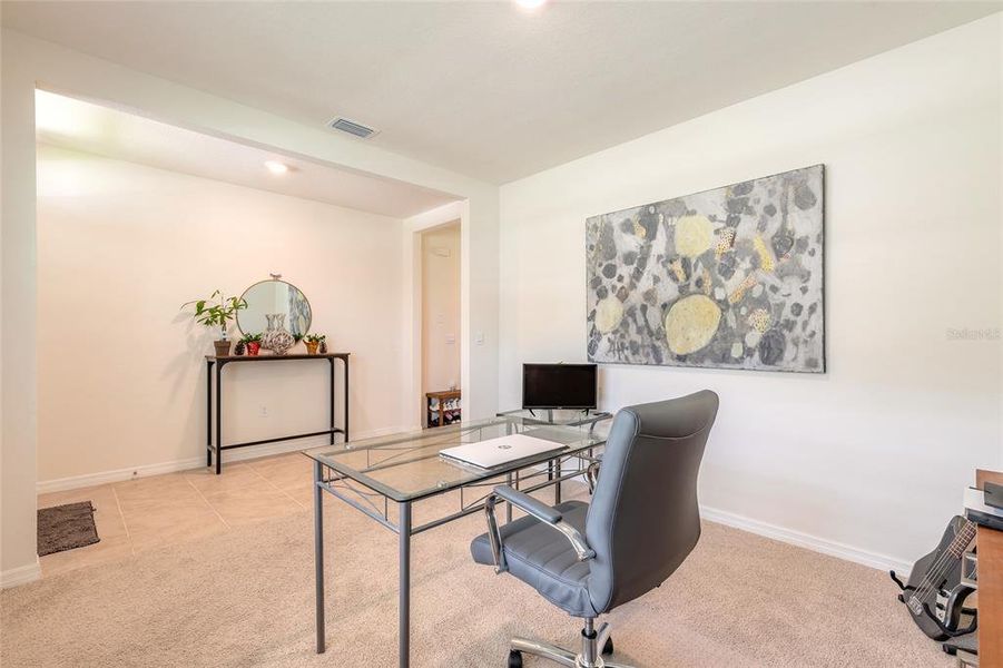 Furnished interior view inside a new home in Fountain View, Ormond Beach (Image 41).