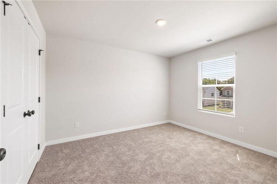 Spacious, unfurnished interior of a new home in Oak Grove Glen, Snellville (Image 26). Spacious, unfurnished interior of a new home in Oak Grove Glen, Snellville (Image 26).