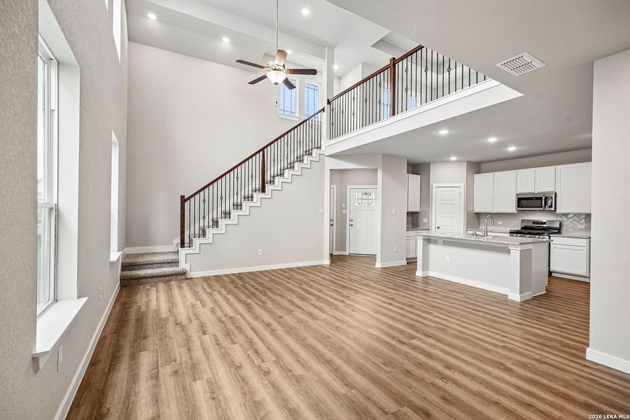 Spacious, unfurnished interior of a new home in Willow Point, San Antonio (Image 18). Spacious, unfurnished interior of a new home in Willow Point, San Antonio (Image 18).