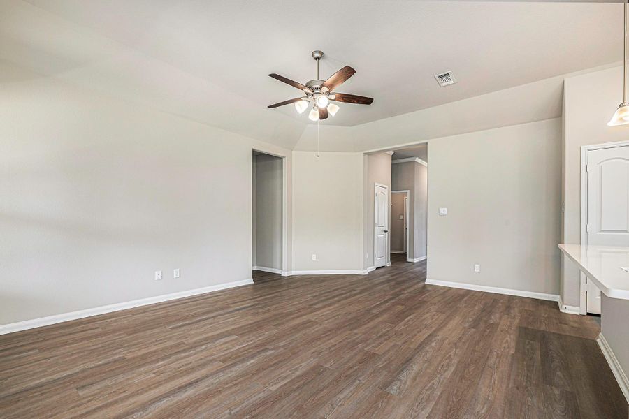 Spacious, unfurnished interior of a new home in , Bay City (Image 20). Spacious, unfurnished interior of a new home in , Bay City (Image 20).