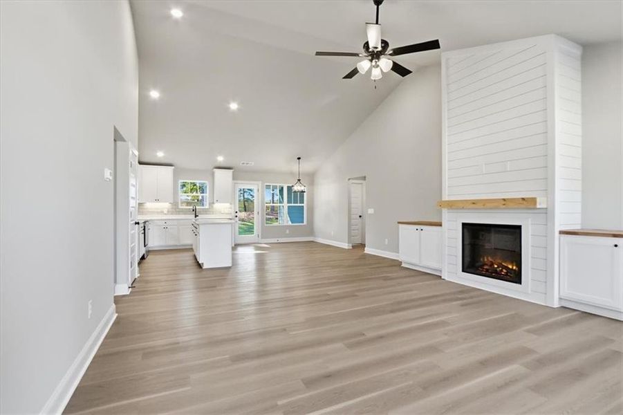 Spacious, unfurnished interior of a new home in , Hartwell (Image 32).