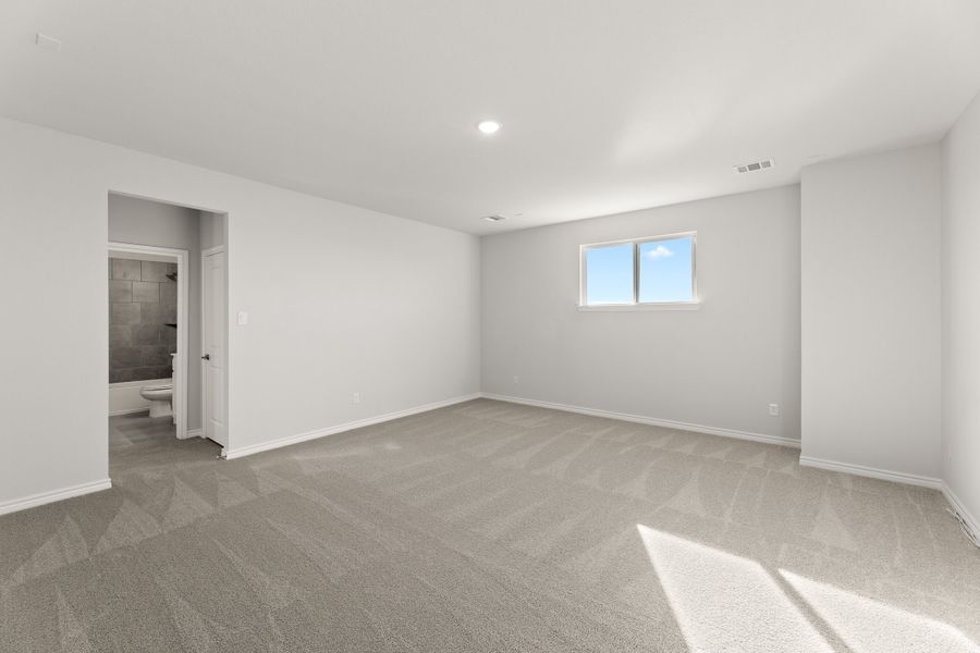 Representative unfurnished interior of a home built from the Fairview by Sandlin Homes in Lakesong, Midlothian (Image 26). Representative unfurnished interior of a home built from the Fairview by Sandlin Homes in Lakesong, Midlothian (Image 26).