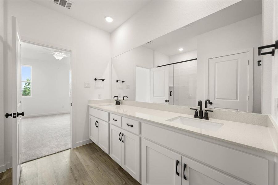 23_684 Tyronza- Primary Suite-3