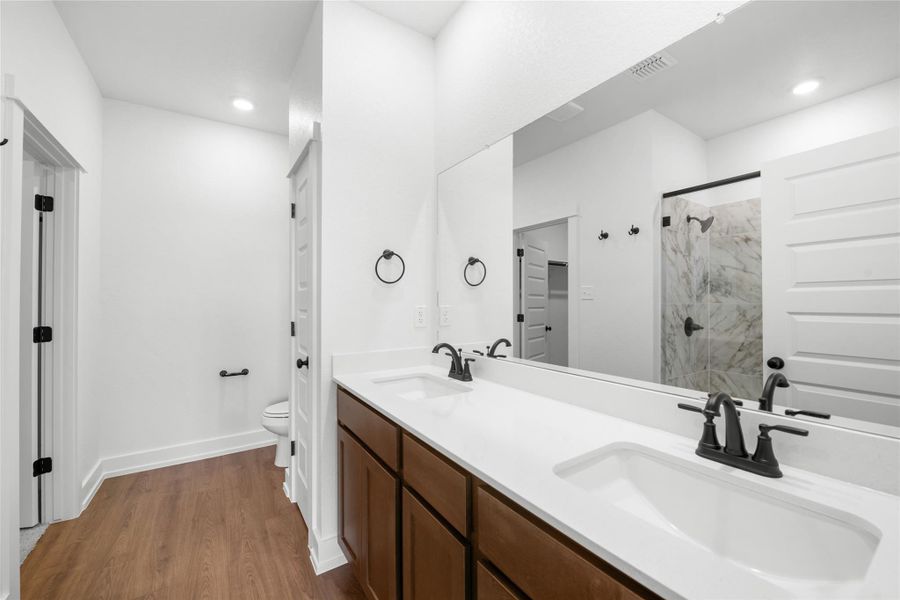 Please Note: These interior photos are not of the actual home but are of a completed one with a simialr floor plan. Finishes, features, and layouts may vary. Please Note: These interior photos are not of the actual home but are of a completed one with a simialr floor plan. Finishes, features, and layouts may vary.
