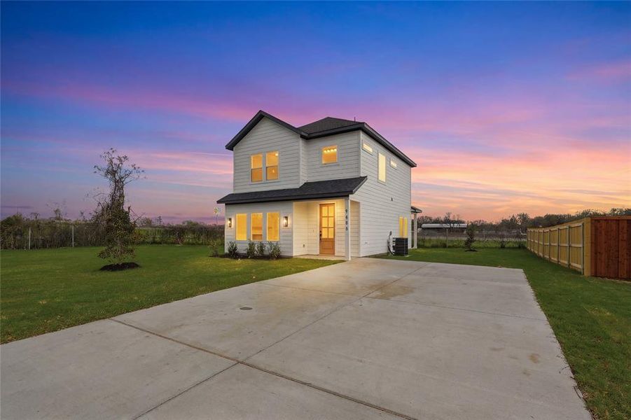 Front exterior of a new home in , Dallas, TX, highlighting curb appeal (Image 2). Front exterior of a new home in , Dallas, TX, highlighting curb appeal (Image 2).