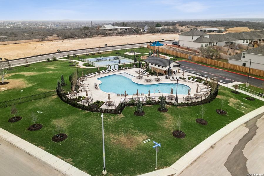 Community amenities in Mesquite Ridge, San Antonio (Image 18).